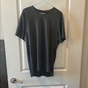 Lululemon Athletica Black Short Sleeve Tee